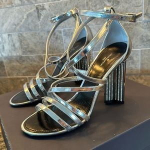 Louis Vuitton silhouett sandal 10 cm silver with a crystal